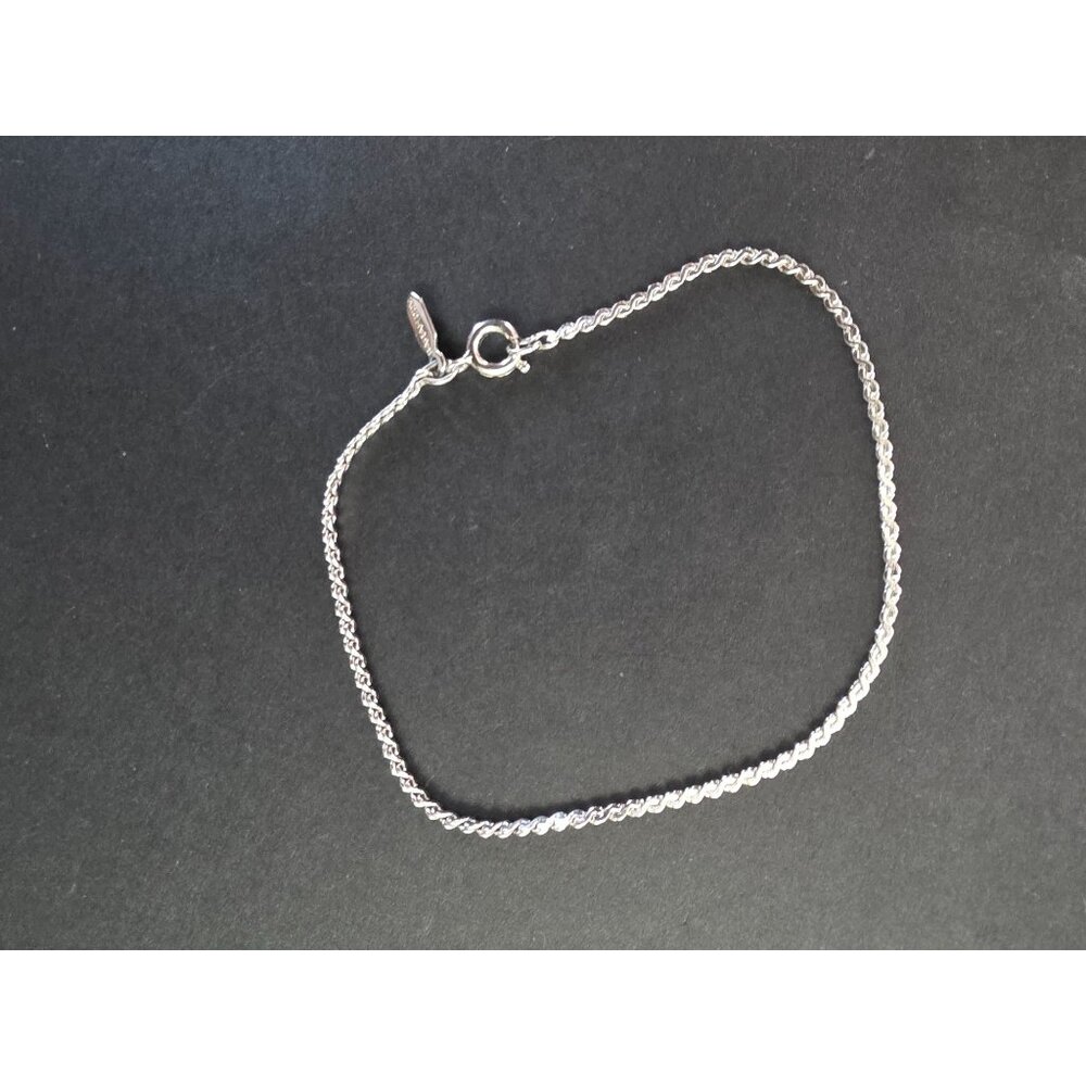 Vtg Sarah Coventry Silvertone Bracelet 8"